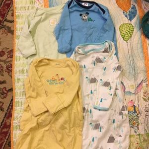 Set of 4 sleeper robes